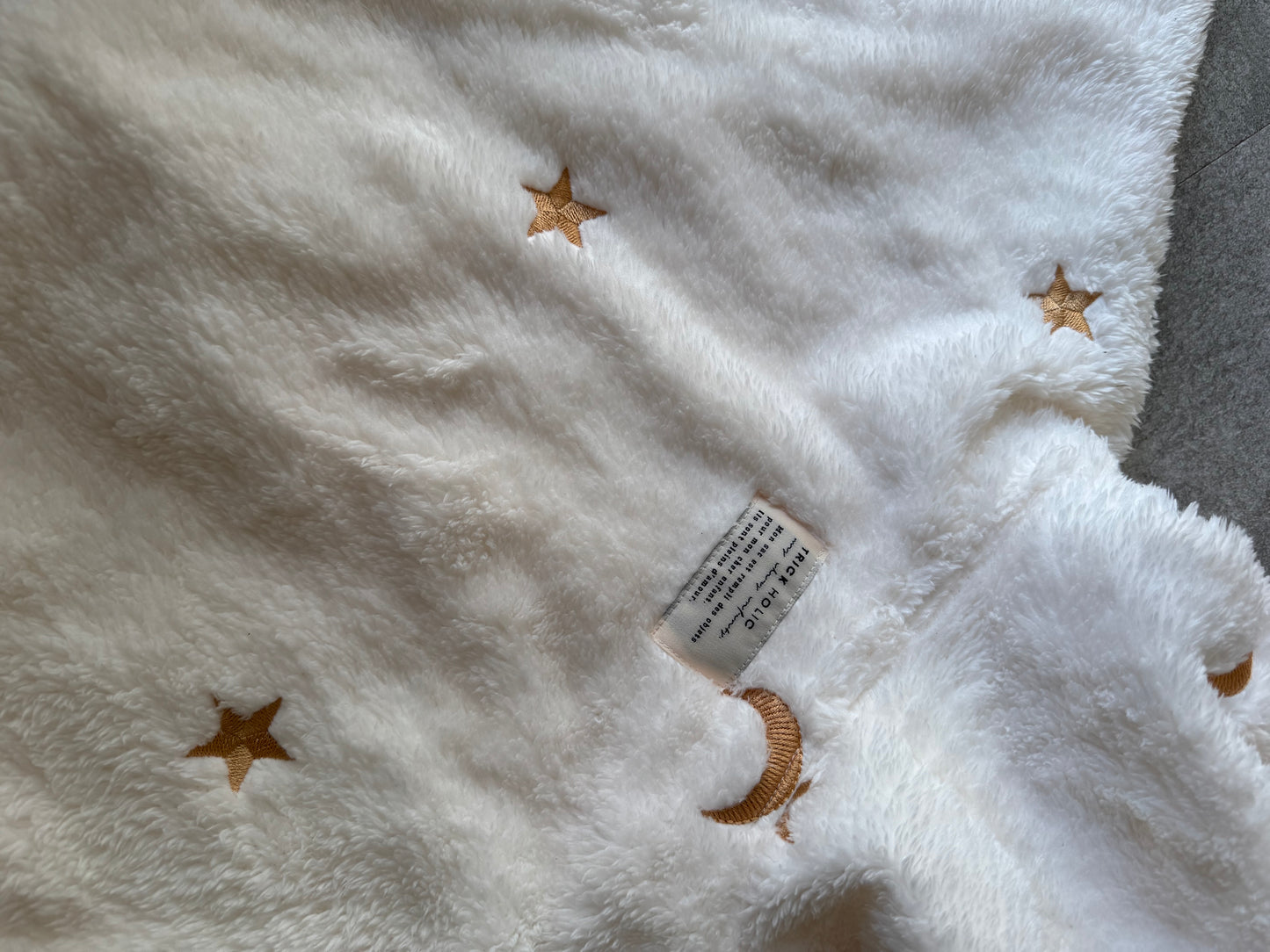 《OUTLET》fuwafuwa fur cape -embroidery -