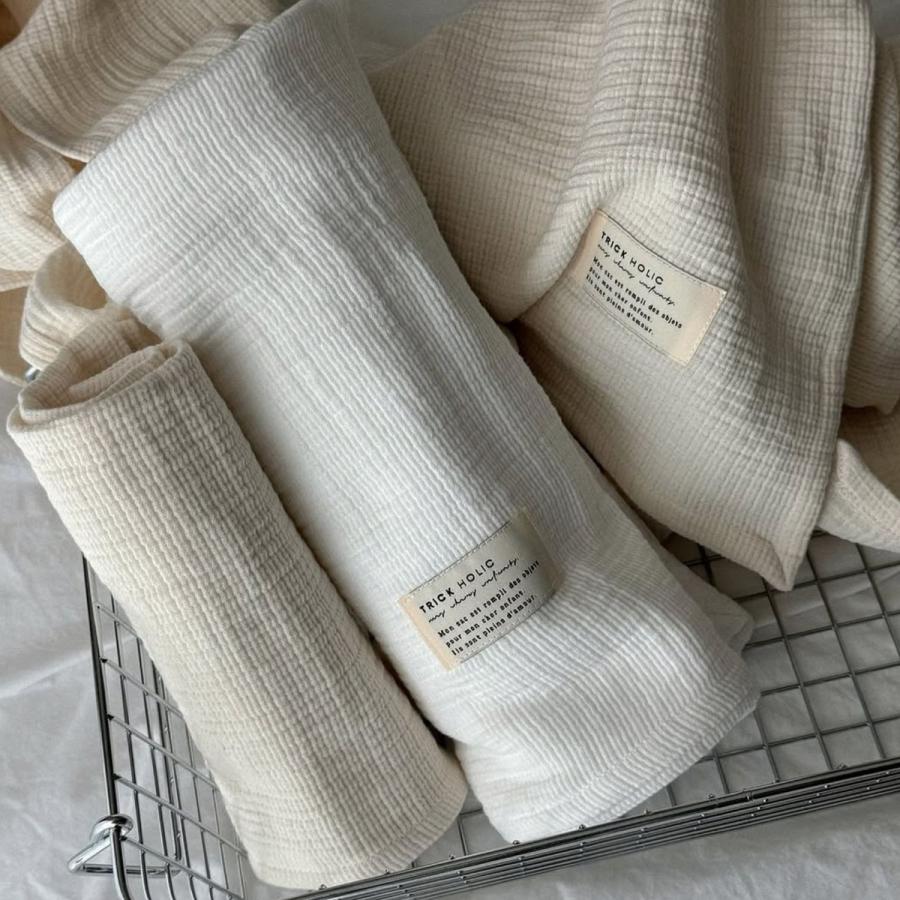 new Muslin Swaddle 2-Piece Set with Burp Cloth TRICK HOLIC