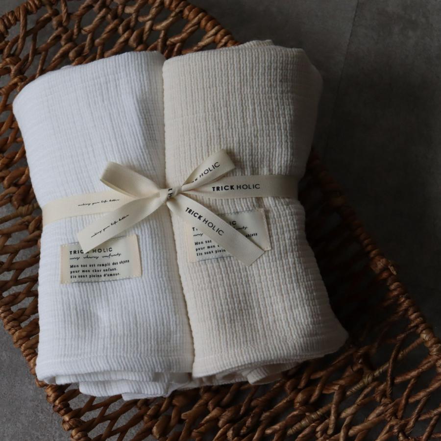 new Muslin Swaddle 2-Piece Set with Burp Cloth TRICK HOLIC