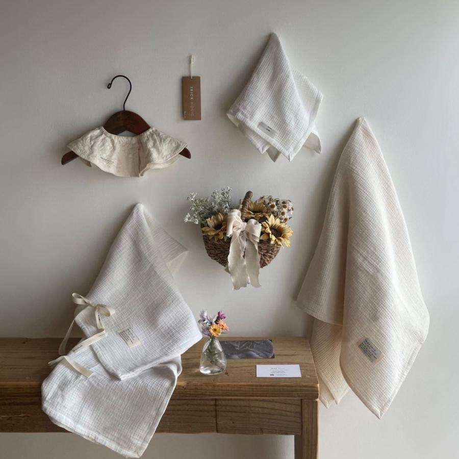 new Muslin Swaddle 2-Piece Set with Burp Cloth TRICK HOLIC