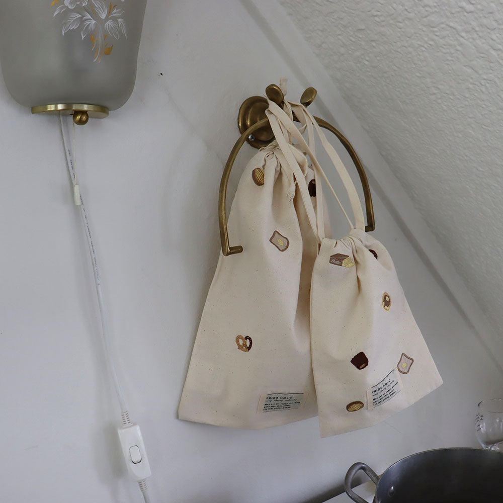 cotton pouch pastry