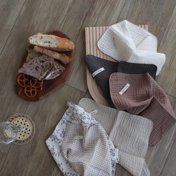 《OUTLET》Some fabric defects etc. gauze handkerchief