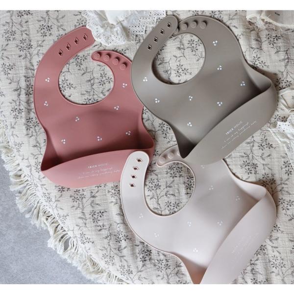 《OUTLET 3/24, 20시~3/27》Silicon bib cherry 트릭 홀릭 TRICKHOLIC 소재의 스레 일부 제조시의 얼룩 등 식사 앞치마 실리콘 비브