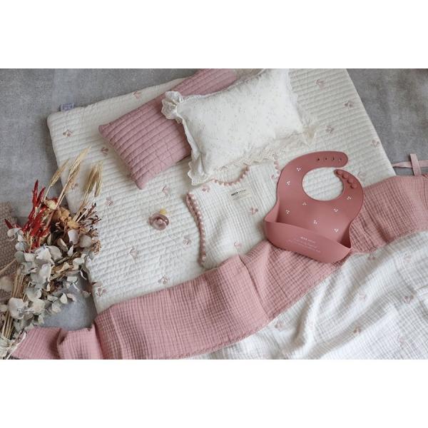 《OUTLET 3/24, 20시~3/27》Silicon bib cherry 트릭 홀릭 TRICKHOLIC 소재의 스레 일부 제조시의 얼룩 등 식사 앞치마 실리콘 비브