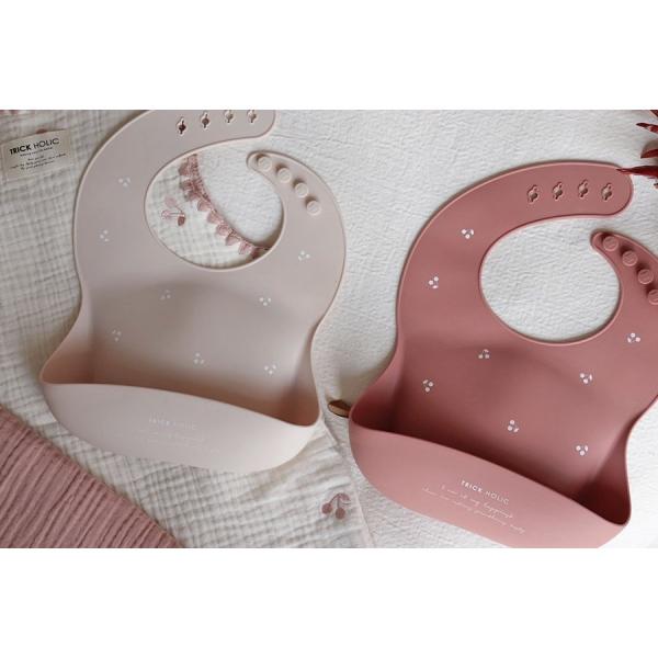 《OUTLET 3/24, 20시~3/27》Silicon bib cherry 트릭 홀릭 TRICKHOLIC 소재의 스레 일부 제조시의 얼룩 등 식사 앞치마 실리콘 비브