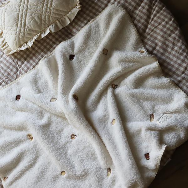 fuwafuwa fur blanket - pastry - L size