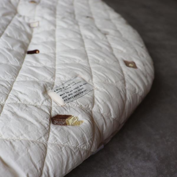 【10/4 PM4時頃再入荷】round rug - pastry -