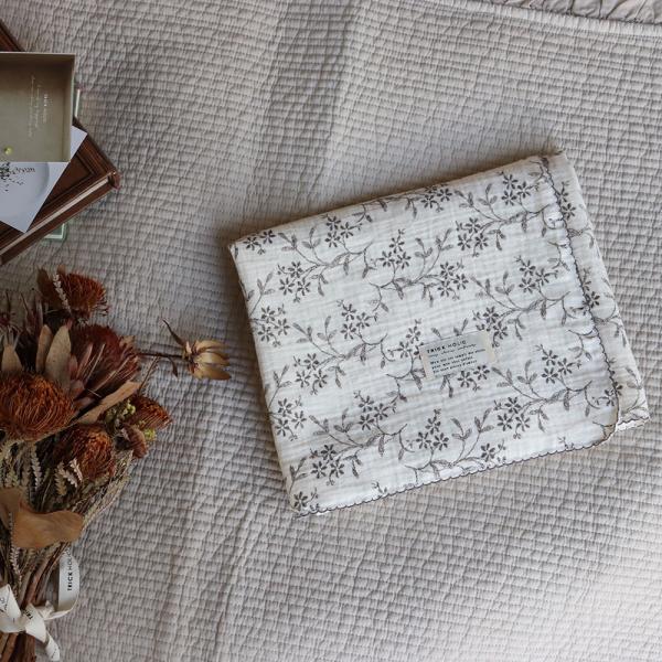 【9/13 14~15時頃再入荷】vintage flower gauze blanket L-size