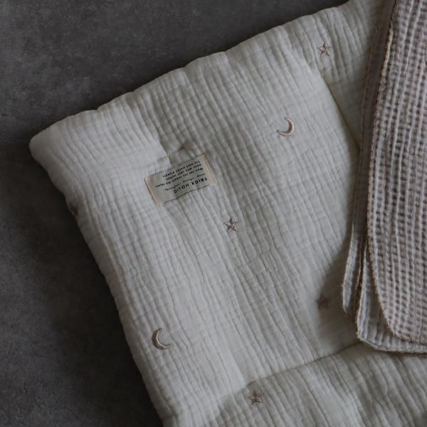 gauze comforter