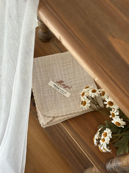 発売 10/14, 20時【名入れ商品10文字まで】gauze handkerchief（約30×30cm）【5点までネコポス可】ガーゼ　ハンカチ　本場韓国製 オリジナルハンカチ
