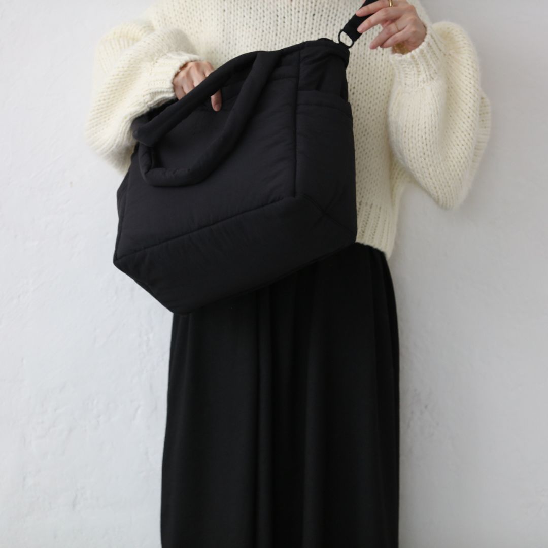 [3/27 오전 11시 전후 재재재재입고] new malrun malrun big tote ivory /black