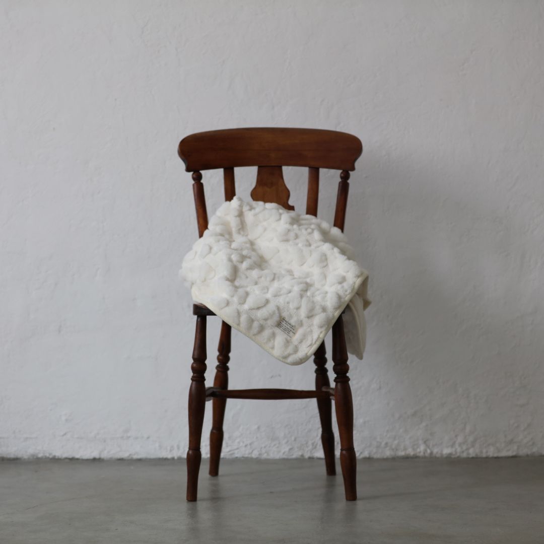 【発売 10/24, 20時〜】 ふわふわファーハート ブランケット（約70×90cm）