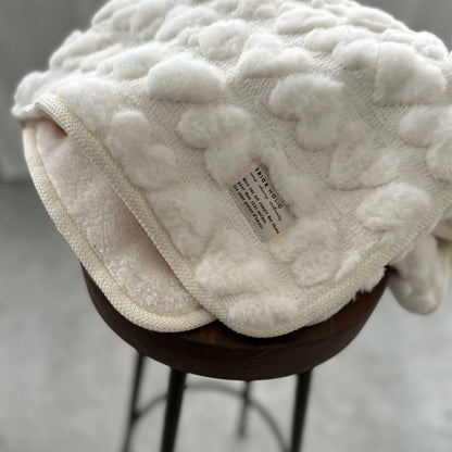 【発売 10/24, 20時〜】 ふわふわファーハート ブランケット（約70×90cm）