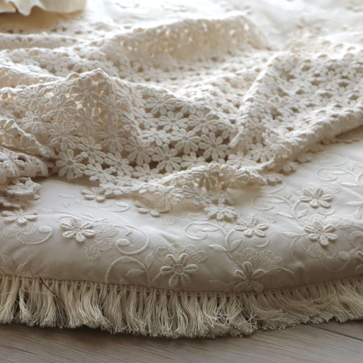 [3/6 오전 11시 전후 재재··재입고] garden flower crochet lace blanket - S size -