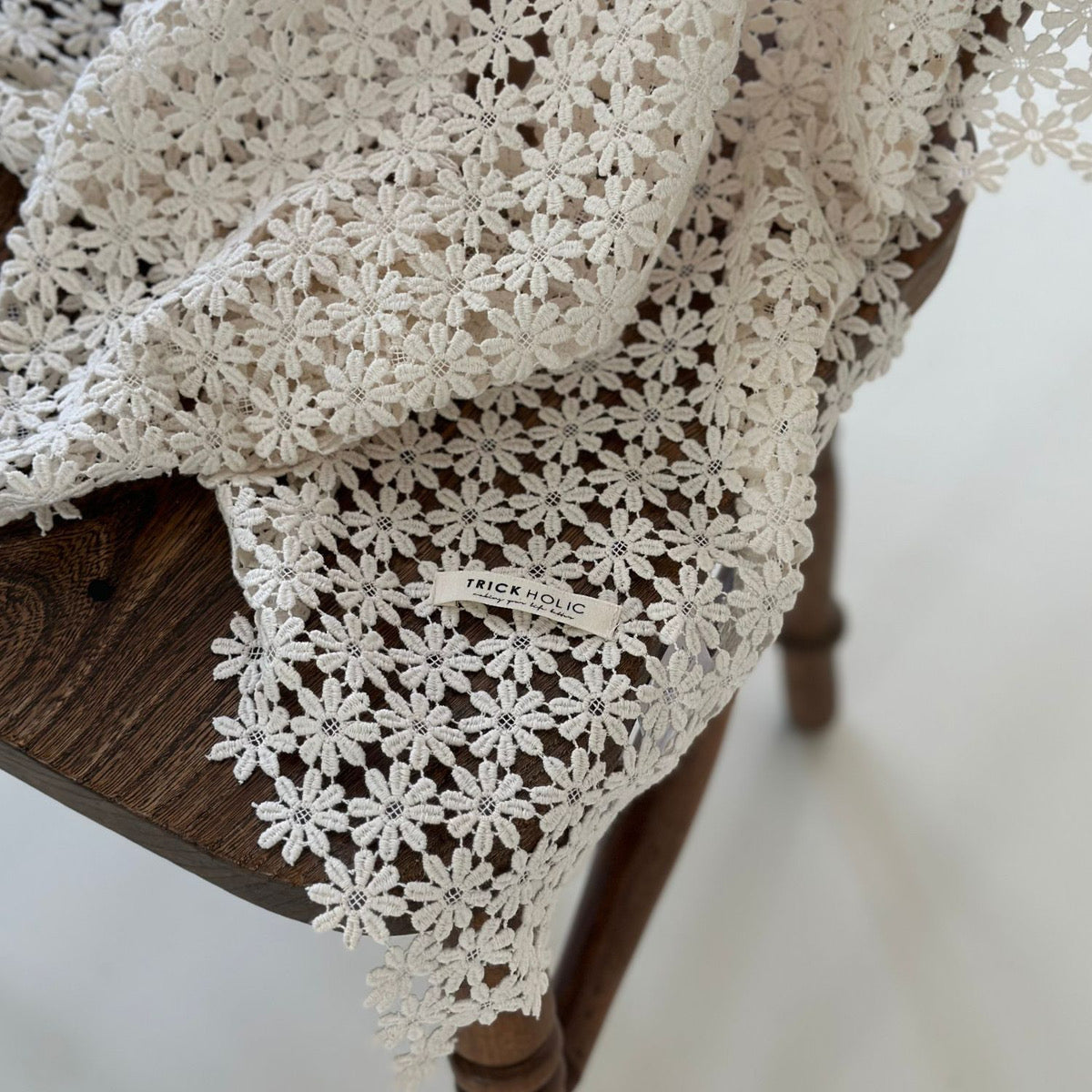 [3/6 오전 11시 전후 재재··재입고] garden flower crochet lace blanket - S size -