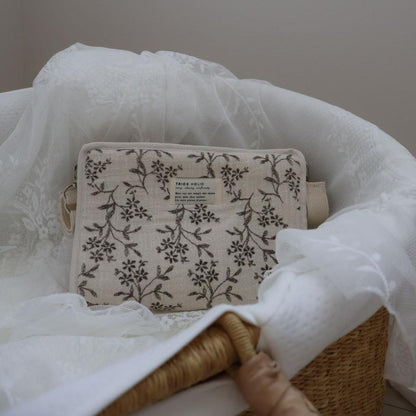 new Hanging pouch garden flower / vintage flower
