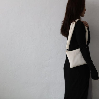 new malrun malrun puff crossbag  ivory / black  (rope fat 付)