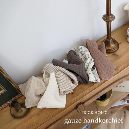発売 10/14, 20時【名入れ商品10文字まで】gauze handkerchief（約30×30cm）【5点までネコポス可】ガーゼ　ハンカチ　本場韓国製 オリジナルハンカチ
