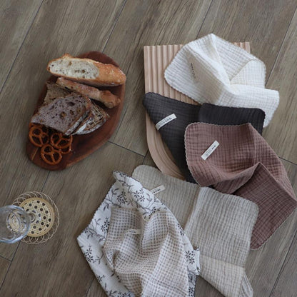 発売 10/14, 20時【名入れ商品10文字まで】gauze handkerchief（約30×30cm）【5点までネコポス可】ガーゼ　ハンカチ　本場韓国製 オリジナルハンカチ