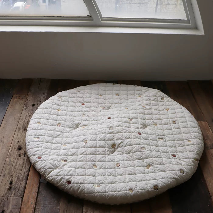 round rug - pastry -