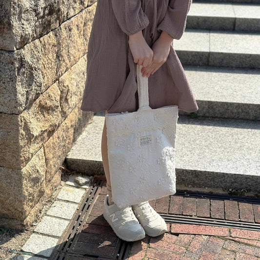 【C品販売会 8/21, 20時～8/24】サンプル品　quilting shoes bag　garden flower　　C-43