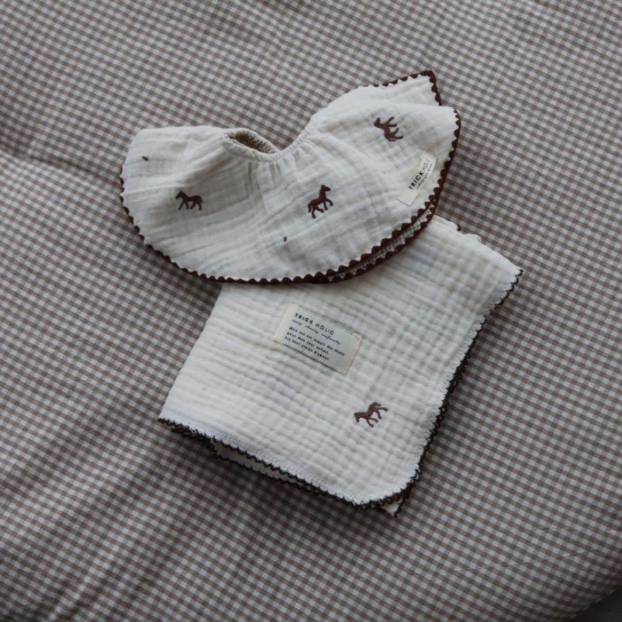 【6/4, 20時 再入荷】【2点までネコポス可】new cotton bib　馬柄刺繍　TRICK HOLICオリジナルデザイン　コットン　スタイ　ビブ　トリックホリック