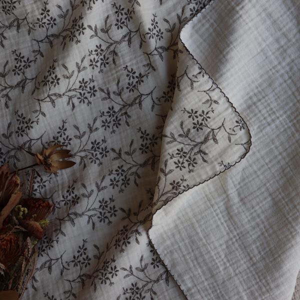 《OUTLET》4-ply gauze vintage flower pico race blanket L-size approx. 140×85cm Gauze Vintage Trickholic