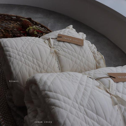 《OUTLET》中綿増量 french frill quilt ibul 中綿プラス（約120×180ｃｍ）