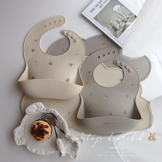 《OUTLET》vintage bear silicone bib